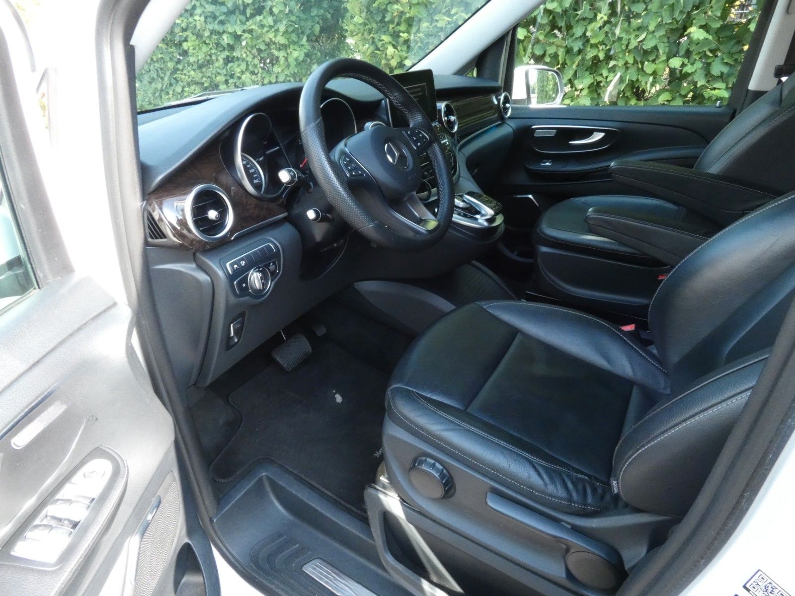 Mercedes-Benz V 220 AVANTG. LED Burmester Standheiz Liege-Pak. foto 9