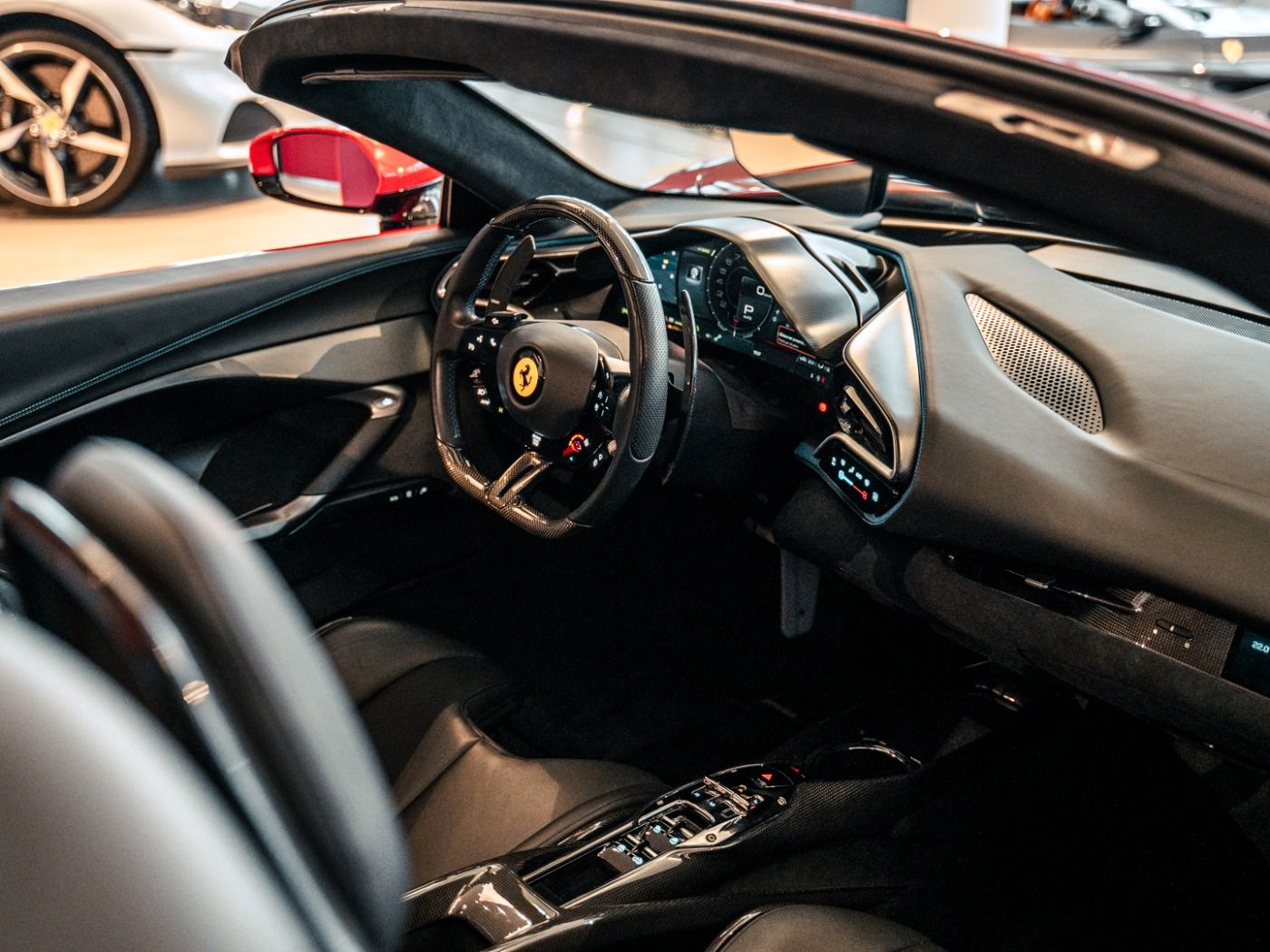 Ferrari 296 GTS *Rac-Sitze*Alcantara*Carbon*JBL* foto 23