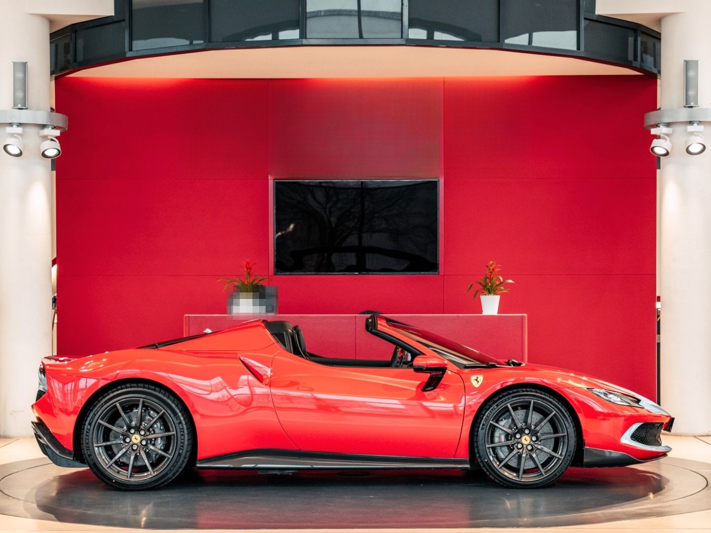Ferrari 296 GTS *Rac-Sitze*Alcantara*Carbon*JBL* foto 8