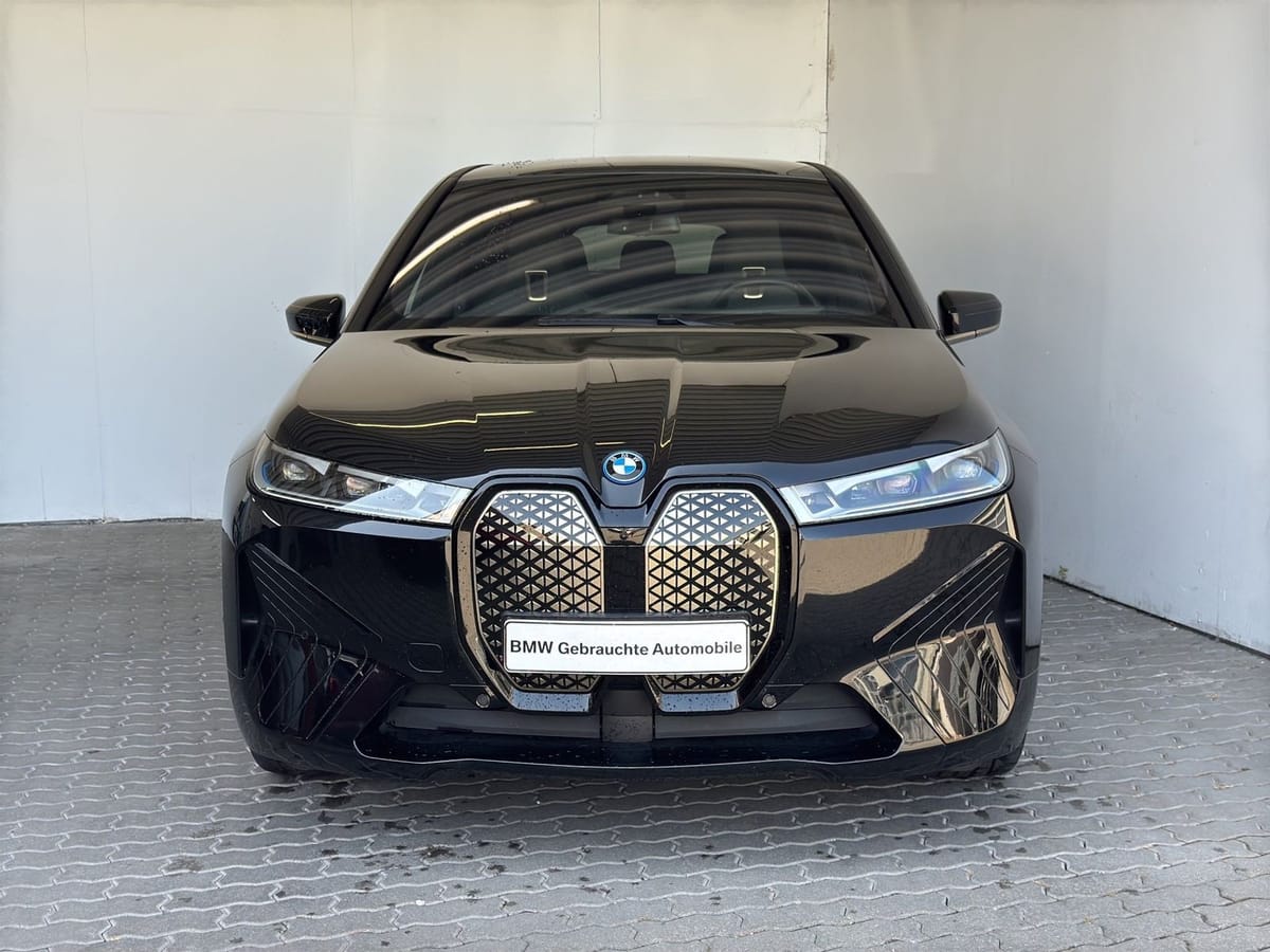 BMW iX xDrive40 Sportpaket LiveCock.Laserl.AHK.SkyLo foto 2