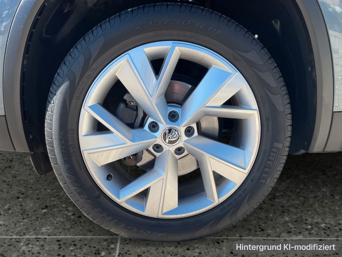 Skoda Kodiaq STYLE 150 PS (* 7-SITZE * KLIMA * DAB *) foto 14