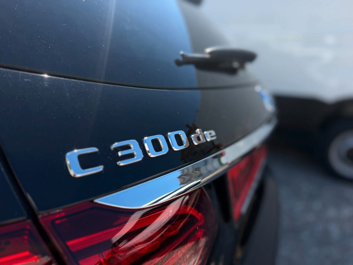 Mercedes-Benz C 300de Touring Avantgarde 19"LM 306 PS Pano ACC foto 11