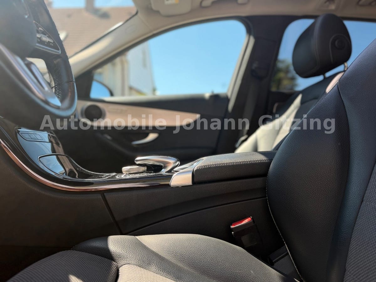 Mercedes-Benz C 300de Touring Avantgarde 19"LM 306 PS Pano ACC foto 23