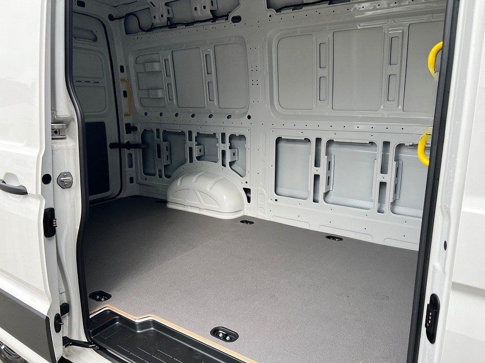 Volkswagen Crafter 35 Kasten 2,0 TDI Kasten 35 mittellang H foto 9