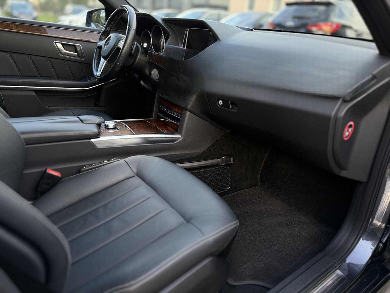 Mercedes-Benz E 350 d/ PANO / Kamera / Leder / Navi / EURO 6 foto 13