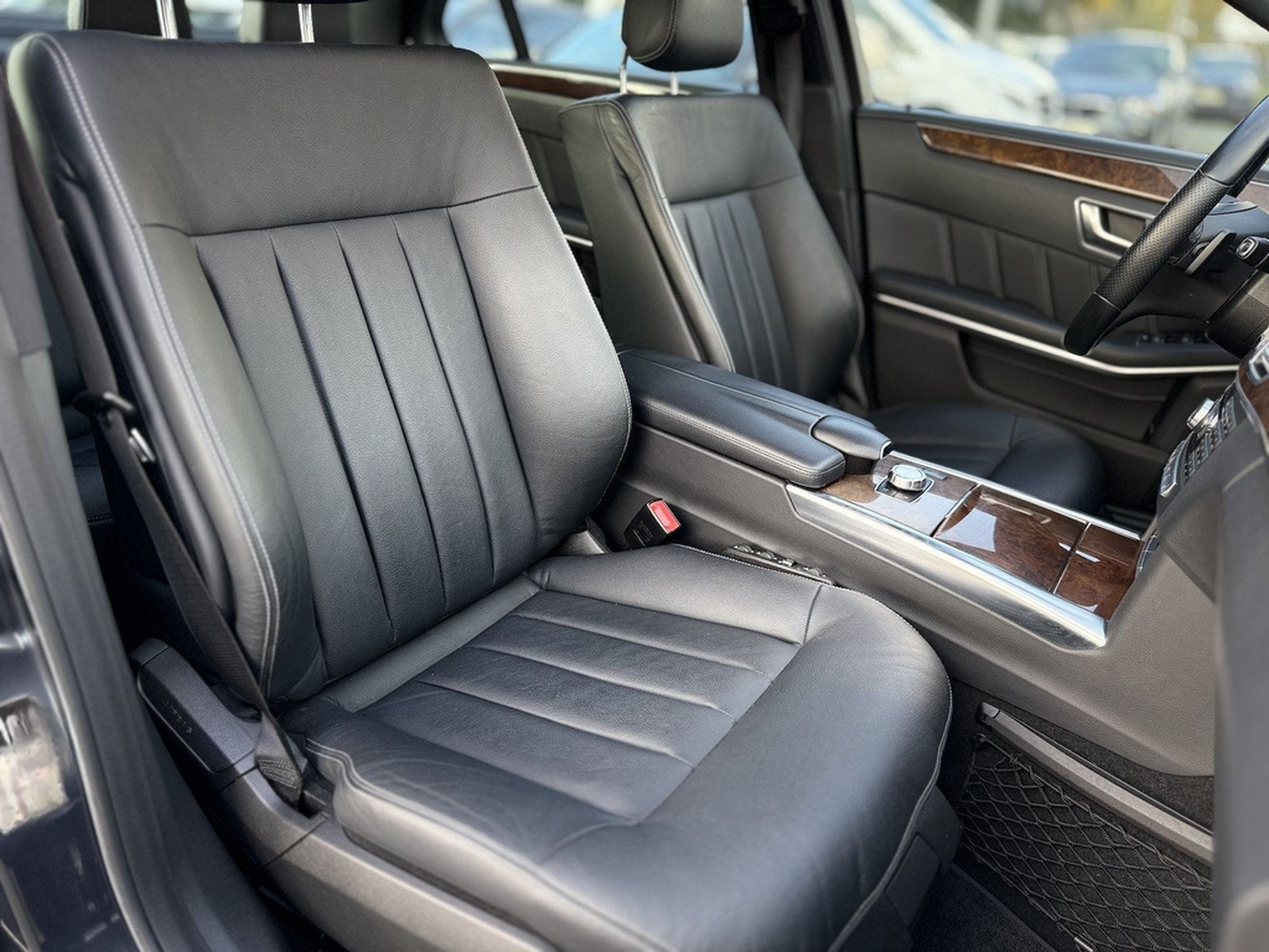 Mercedes-Benz E 350 d/ PANO / Kamera / Leder / Navi / EURO 6 foto 14