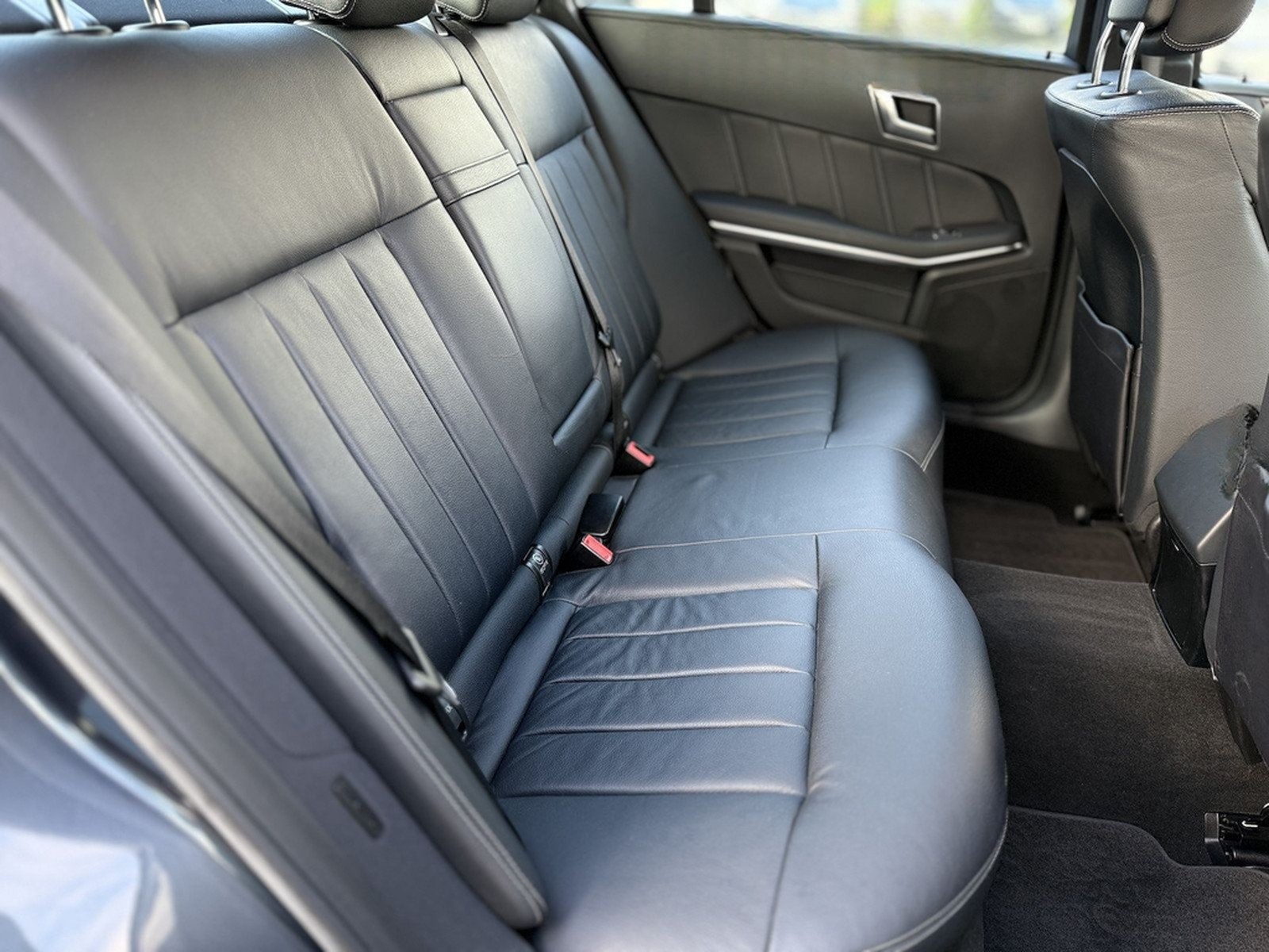 Mercedes-Benz E 350 d/ PANO / Kamera / Leder / Navi / EURO 6 foto 15