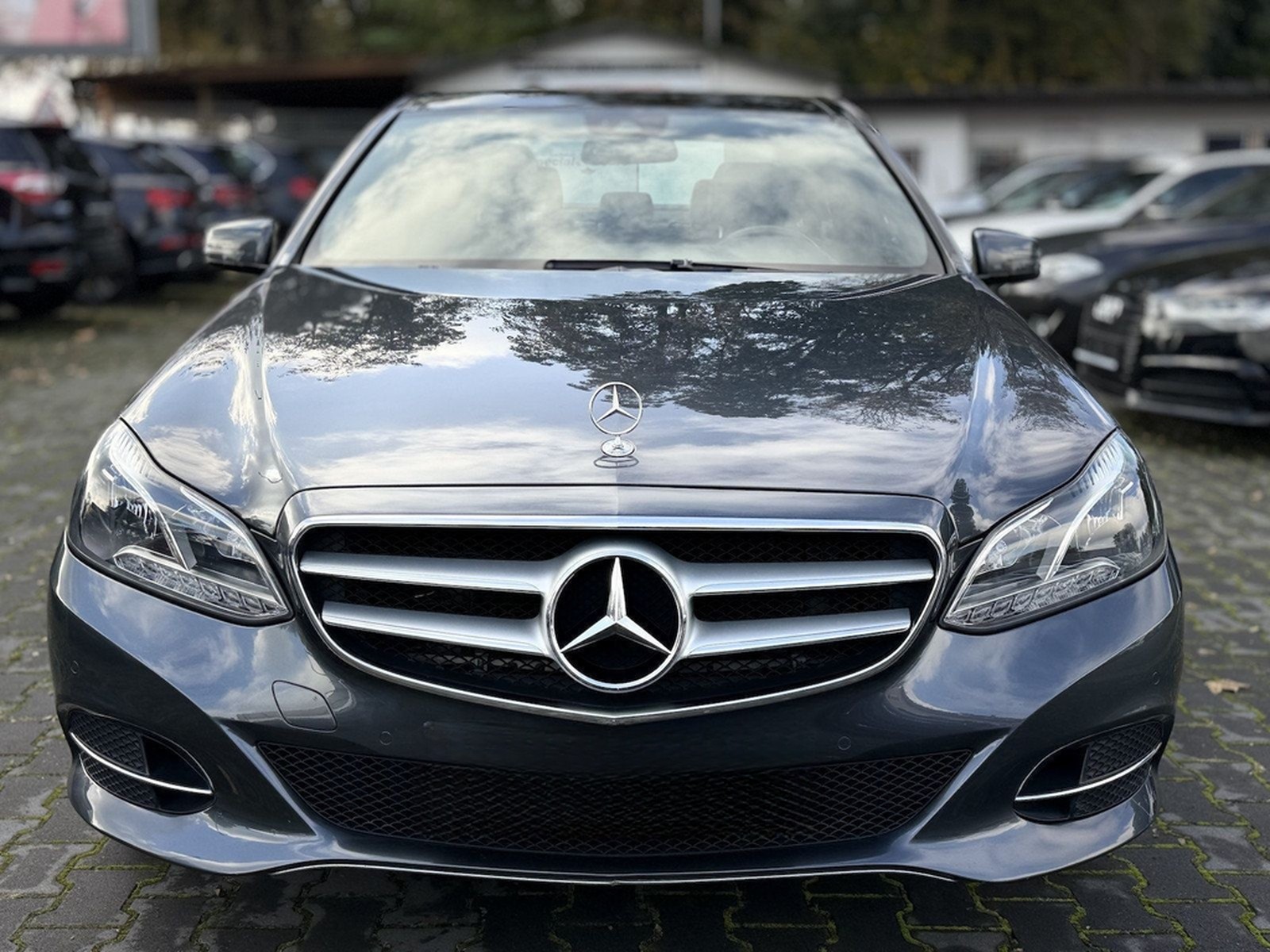 Mercedes-Benz E 350 d/ PANO / Kamera / Leder / Navi / EURO 6 foto 3