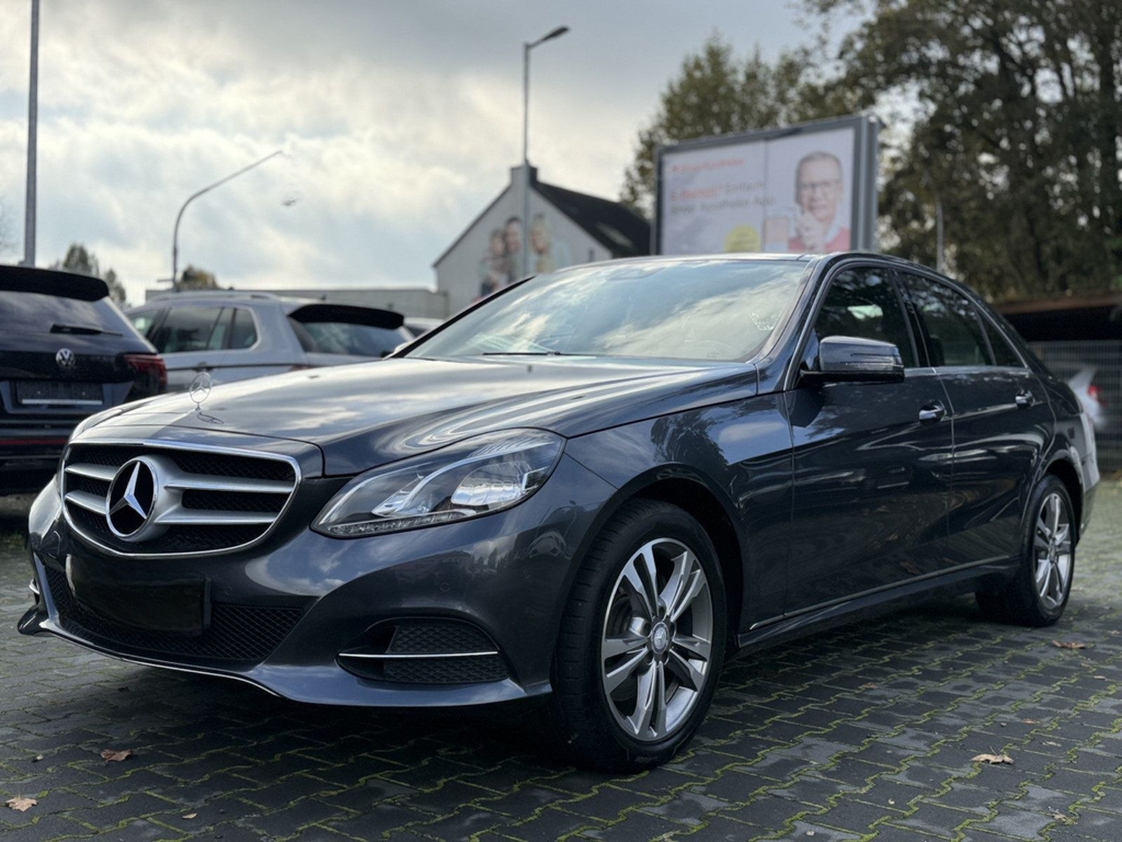 Mercedes-Benz E 350 d/ PANO / Kamera / Leder / Navi / EURO 6 foto 4