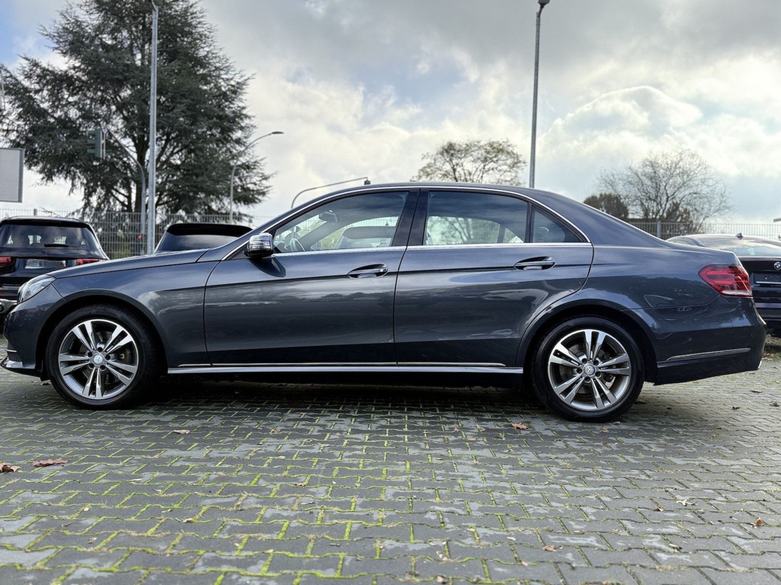 Mercedes-Benz E 350 d/ PANO / Kamera / Leder / Navi / EURO 6 foto 6