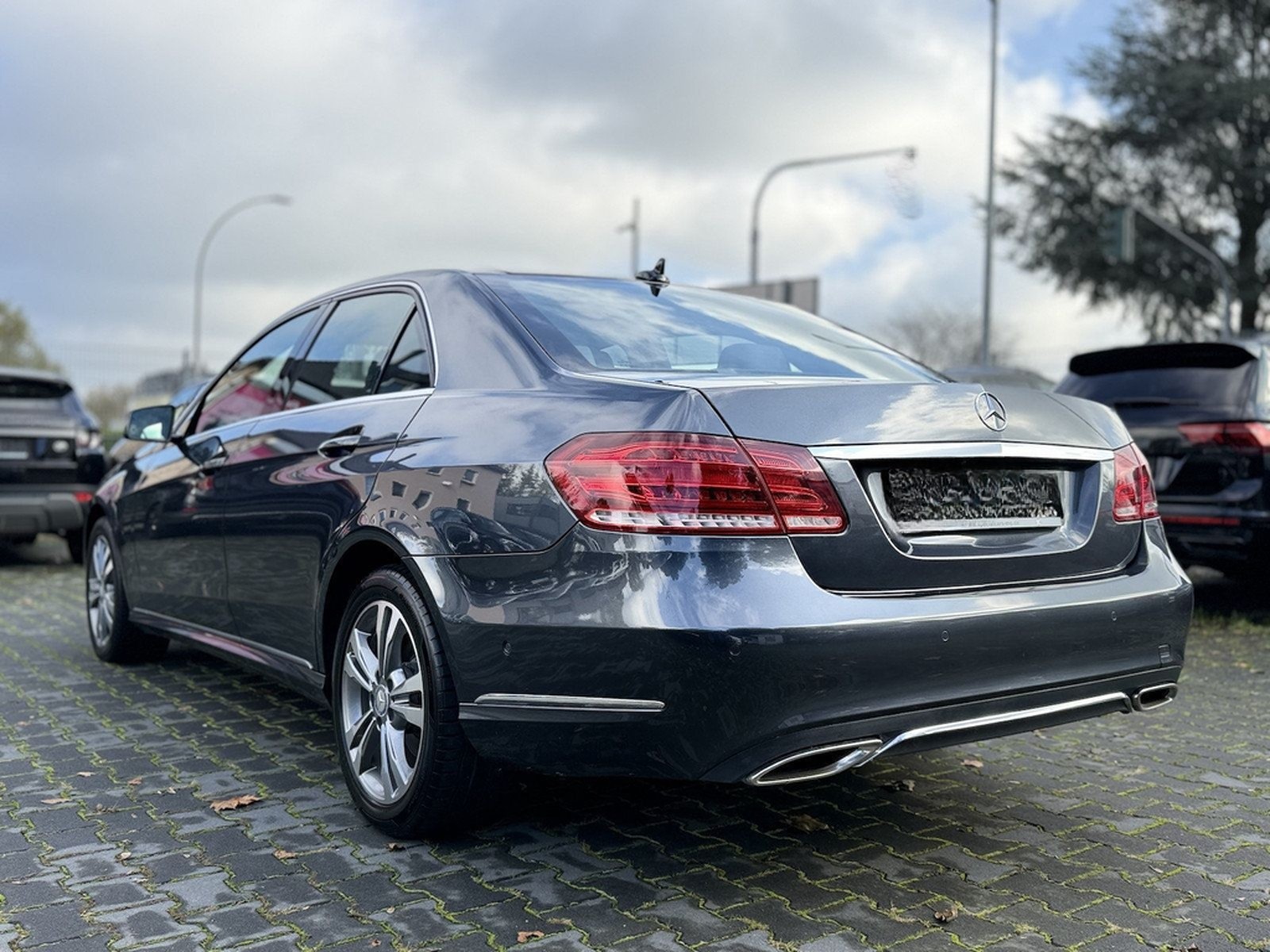 Mercedes-Benz E 350 d/ PANO / Kamera / Leder / Navi / EURO 6 foto 8