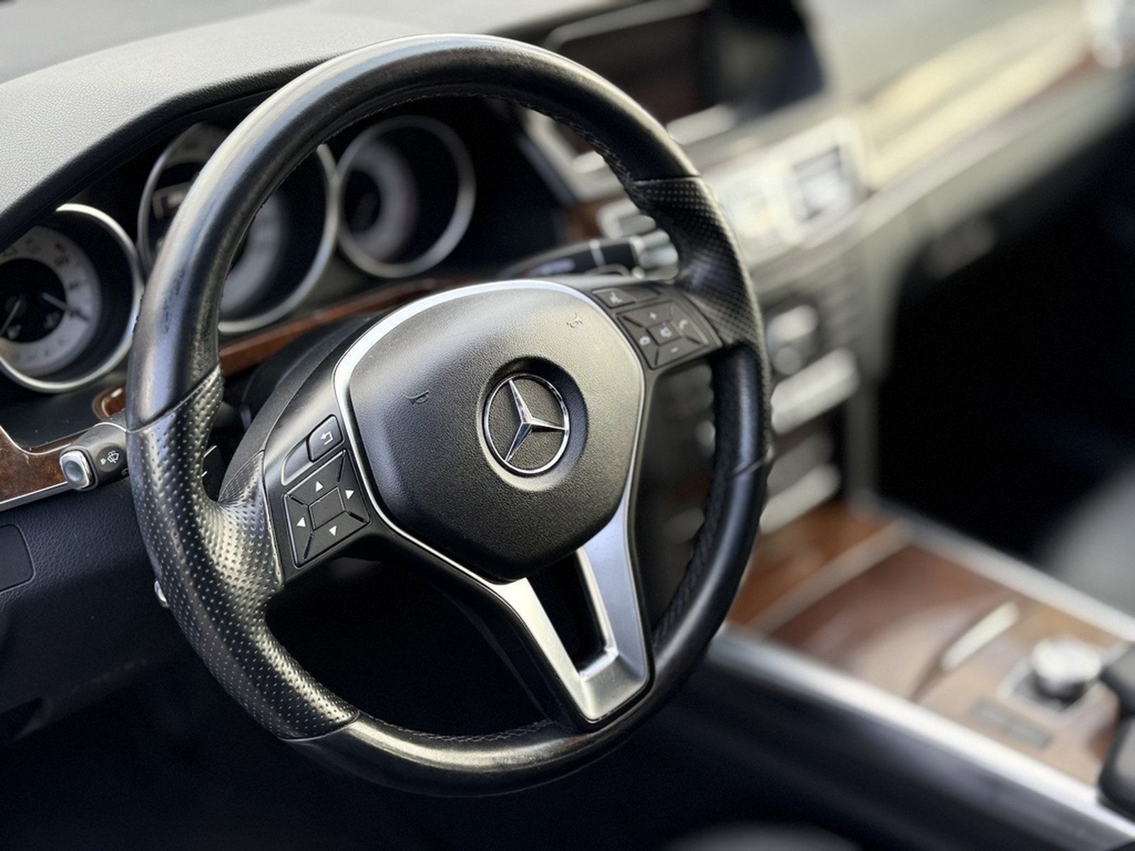 Mercedes-Benz E 350 d/ PANO / Kamera / Leder / Navi / EURO 6 foto 10