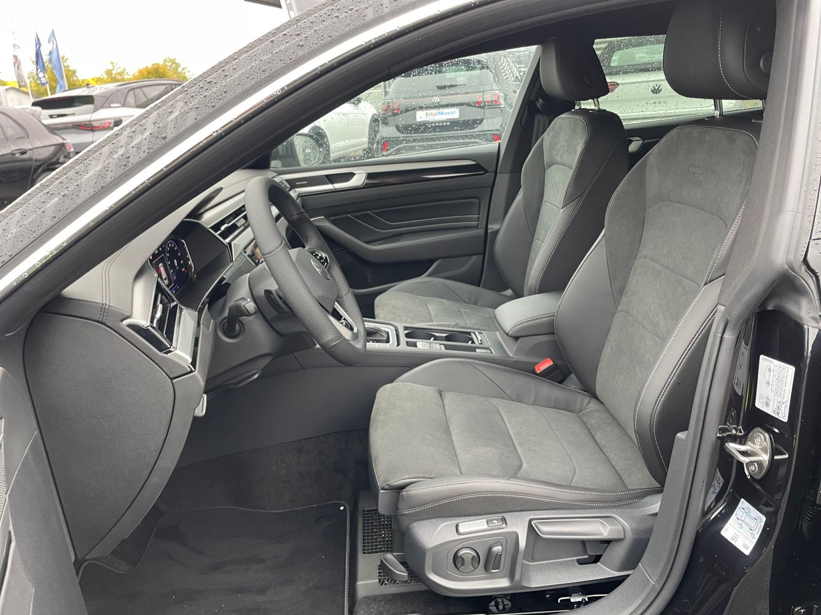 Volkswagen Arteon Shooting Brake R-Line 2.0 l TDI 4MOTION D foto 14