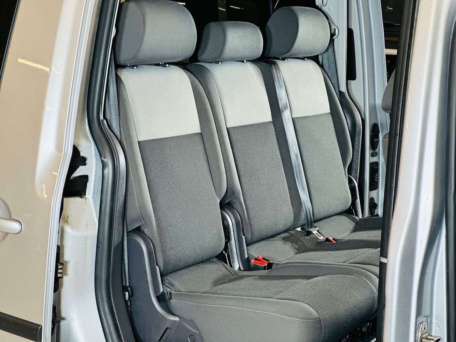 Volkswagen Caddy Maxi-Behindertengerecht-Rampe- foto 12