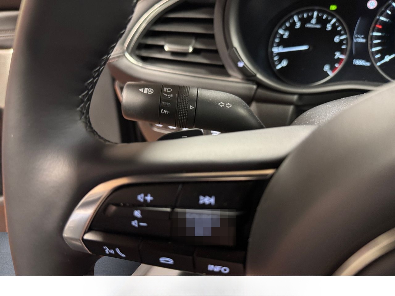 Mazda 3 2.0L SKY- X 186ps 6AT 2025 FWD Exclusive-line foto 18