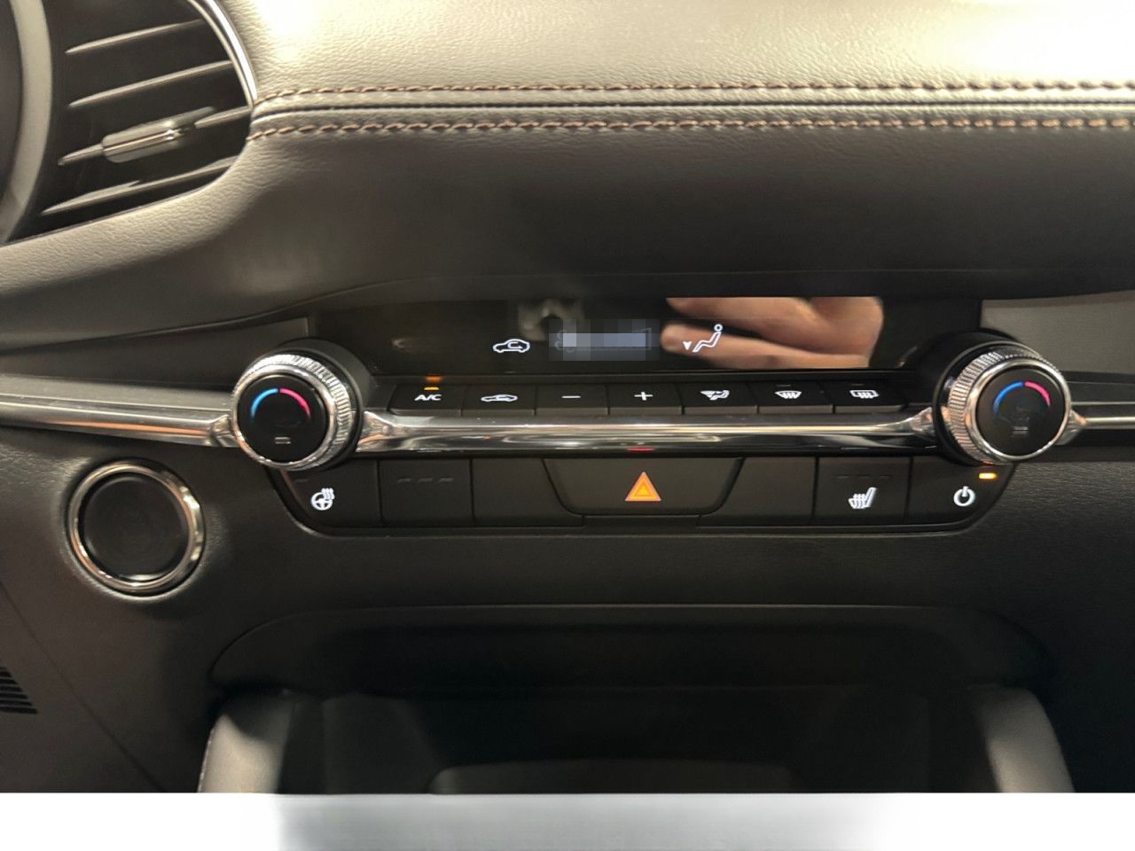 Mazda 3 2.0L SKY- X 186ps 6AT 2025 FWD Exclusive-line foto 21