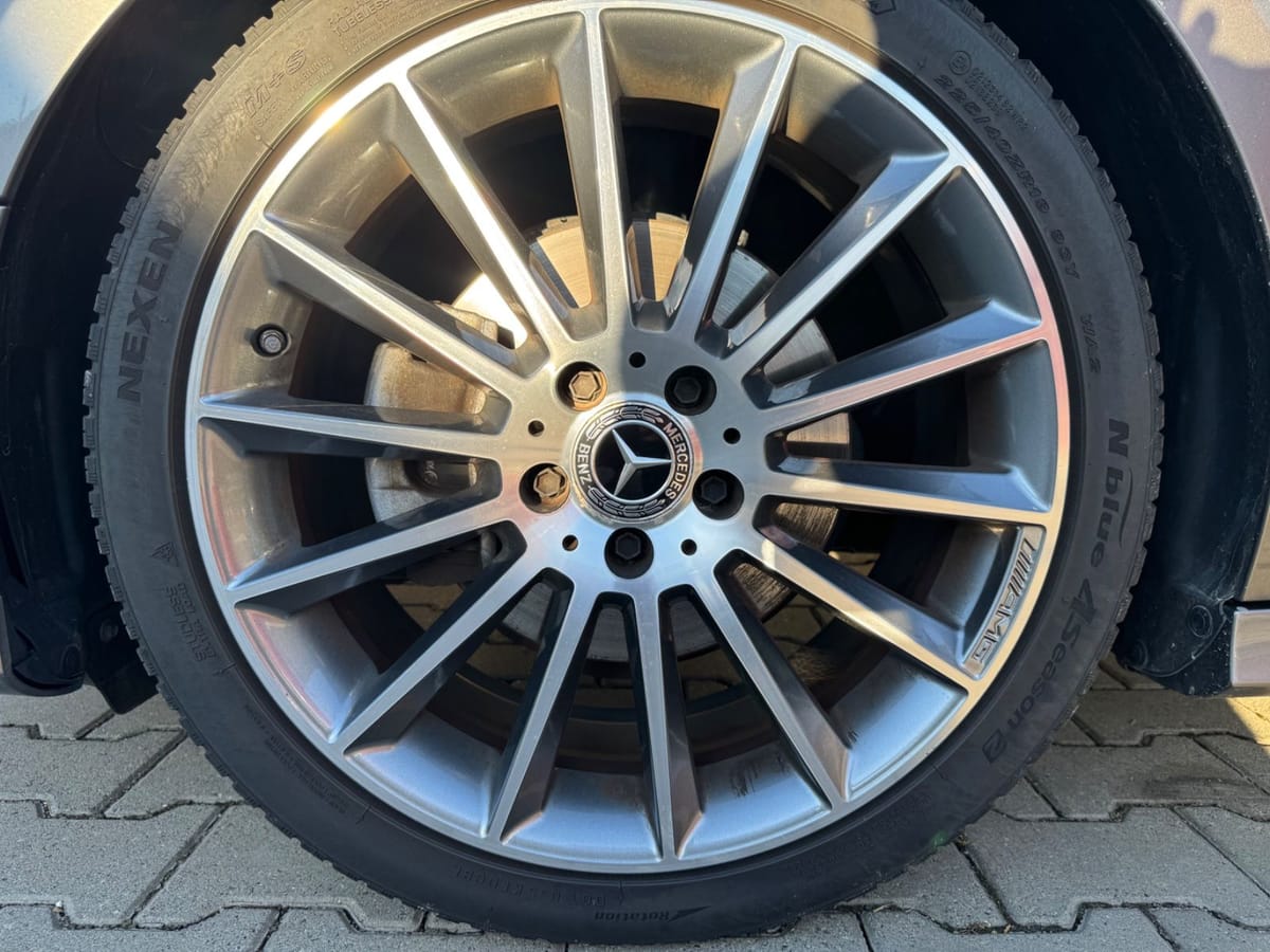 Mercedes-Benz A 200 AMG LINE Scheckheftgeplegt Burmester Sound foto 11