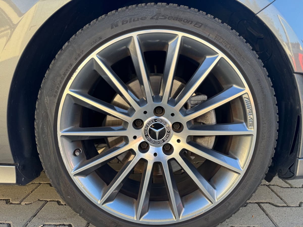 Mercedes-Benz A 200 AMG LINE Scheckheftgeplegt Burmester Sound foto 13