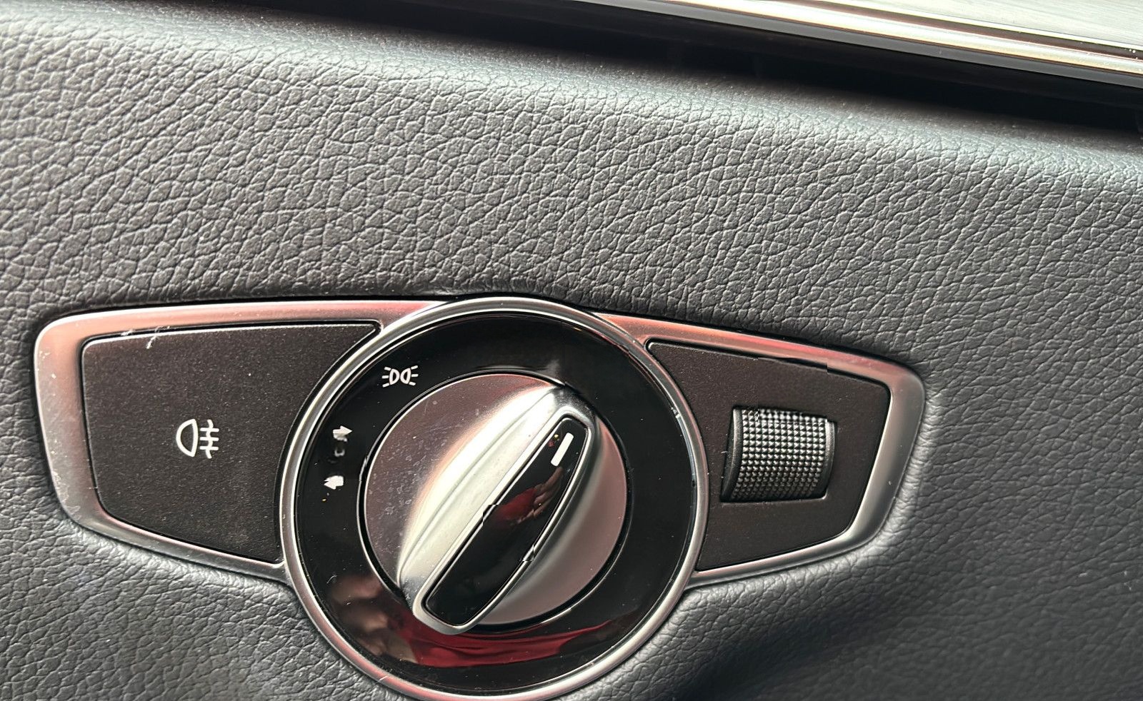 Mercedes-Benz E 300 de Distro*360°*DAB*MBUX*LED*Leder*Navi foto 23