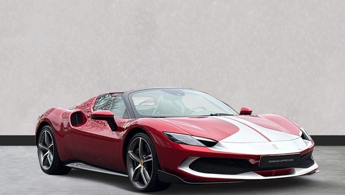 Ferrari 296 GTS 140.000€ an Optionals foto 5