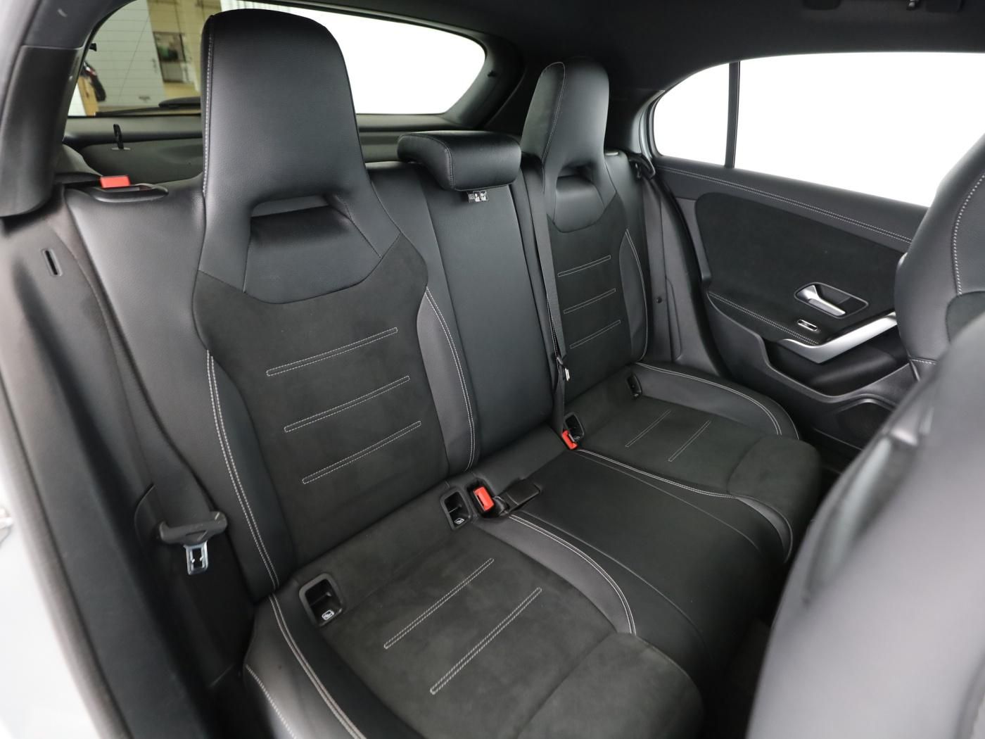 Mercedes-Benz A 250 e AMG+NIGHT+LED+KAMERA+WIDE+AMBI+CARPLAY++ foto 13