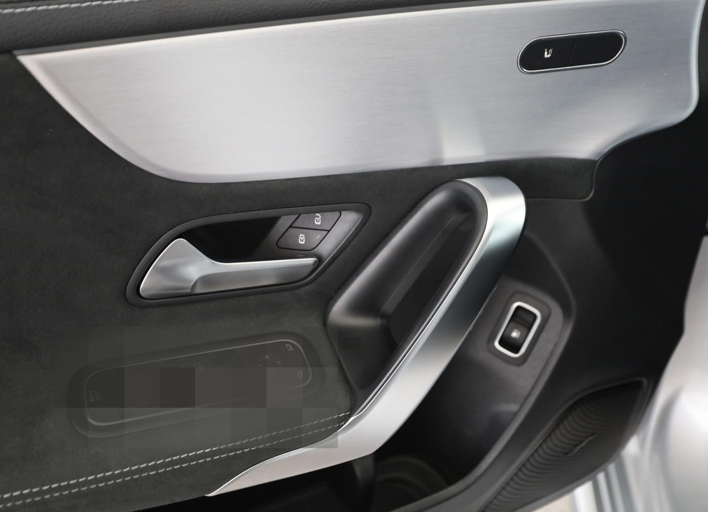 Mercedes-Benz A 250 e AMG+NIGHT+LED+KAMERA+WIDE+AMBI+CARPLAY++ foto 10