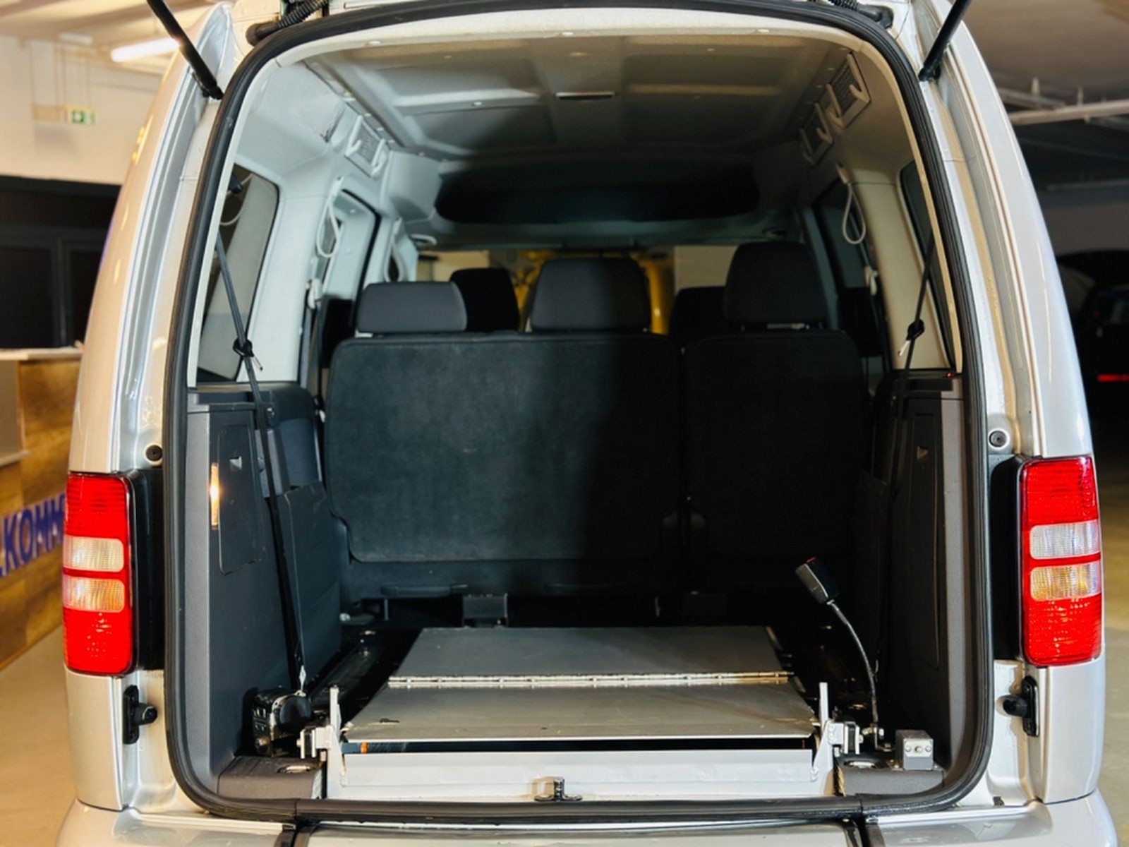 Volkswagen Caddy Maxi-Behindertengerecht-Rampe foto 11