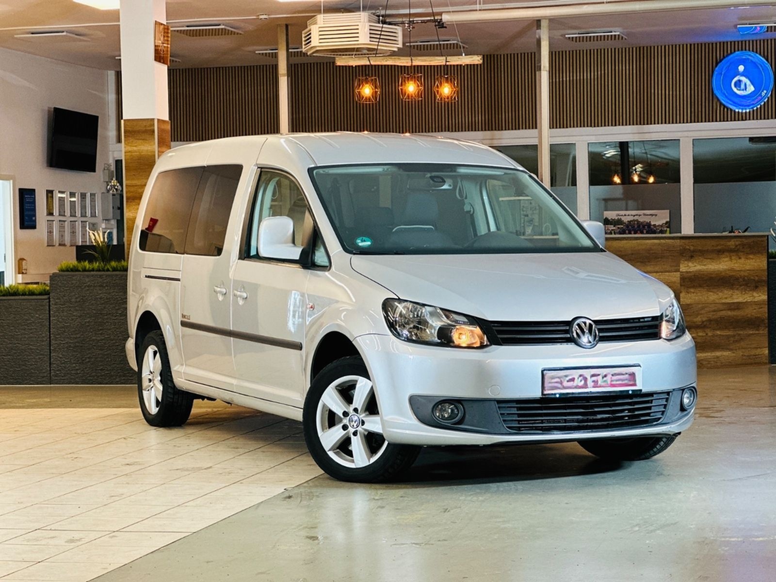 Volkswagen Caddy Maxi-Behindertengerecht-Rampe foto 4