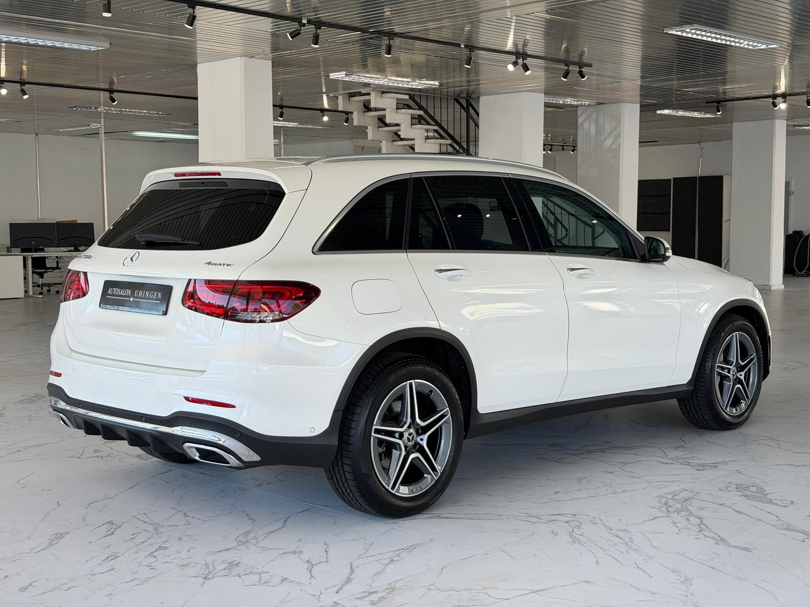 Mercedes-Benz GLC 220 d 3x AMG WIDE MBUX PANO STANDH KAM LED foto 4
