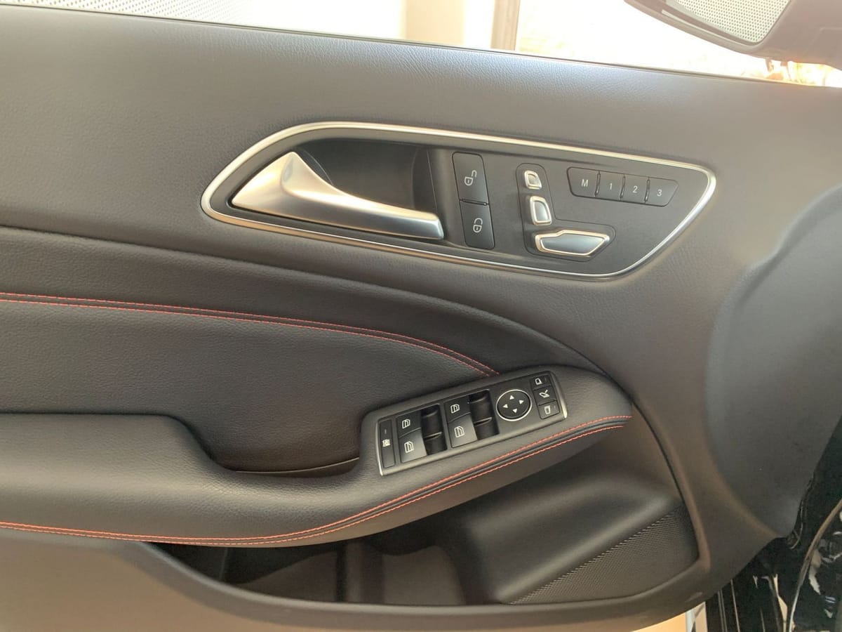 Mercedes-Benz B 200 AMG Line Panorama Kamera Leder Navi Memory foto 17