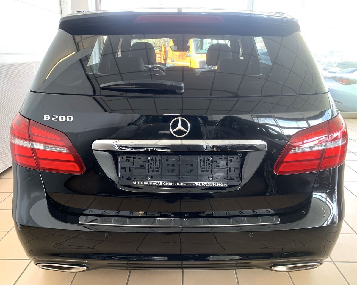 Mercedes-Benz B 200 AMG Line Panorama Kamera Leder Navi Memory foto 6