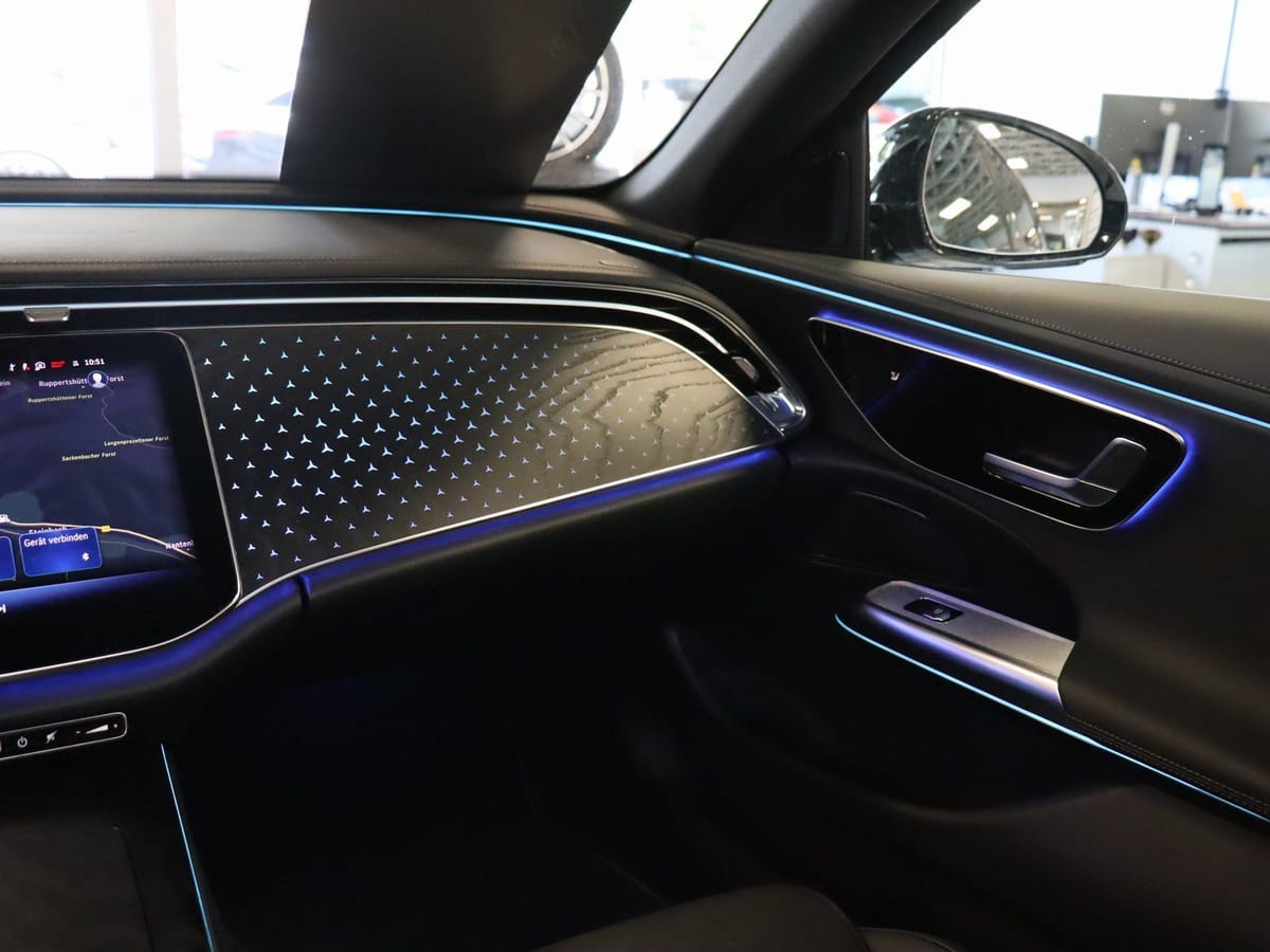 Mercedes-Benz E 300 T de 4M AMG Advanced/Fahrassi/Pano/AHK/20" foto 16