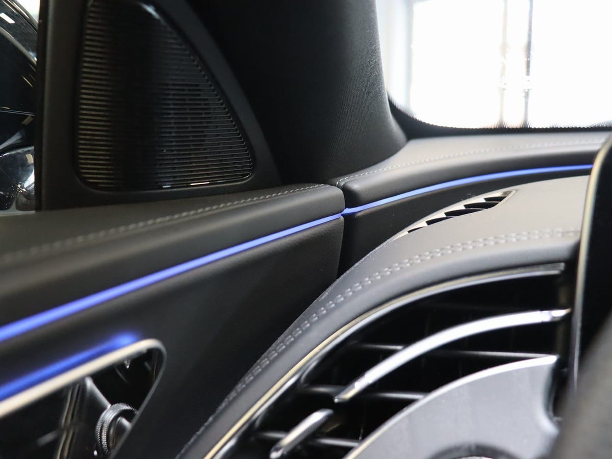 Mercedes-Benz E 300 T de 4M AMG Advanced/Fahrassi/Pano/AHK/20" foto 18
