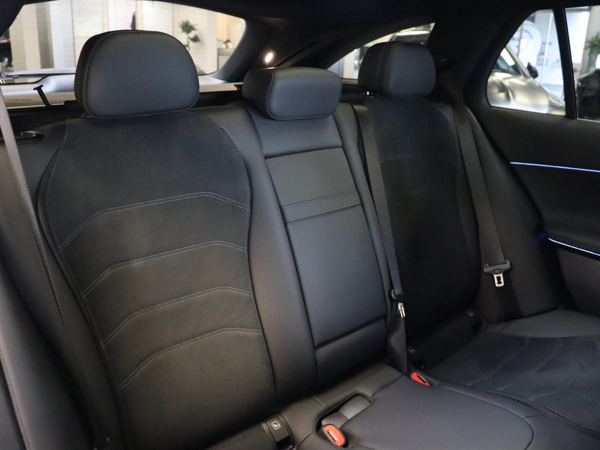 Mercedes-Benz E 300 T de 4M AMG Advanced/Fahrassi/Pano/AHK/20" foto 23