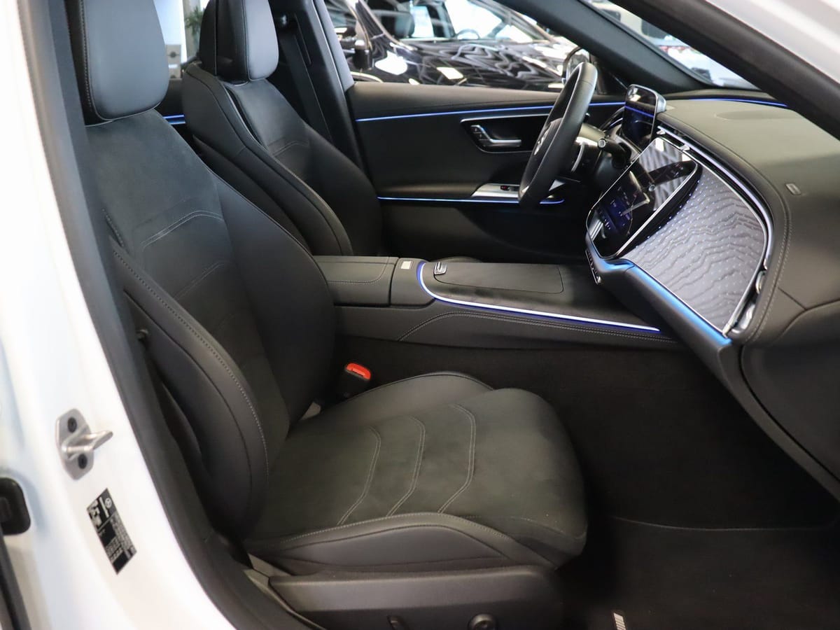 Mercedes-Benz E 300 T de 4M AMG Advanced/Fahrassi/Pano/AHK/20" foto 25