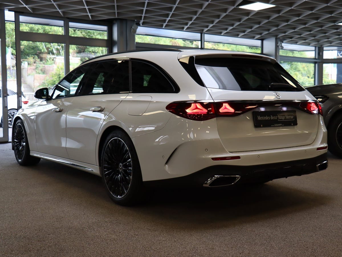 Mercedes-Benz E 300 T de 4M AMG Advanced/Fahrassi/Pano/AHK/20" foto 7