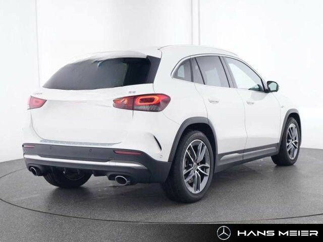 Mercedes-Benz Mercedes-AMG GLA 35 4M Panorama 360° Ambiente foto 3