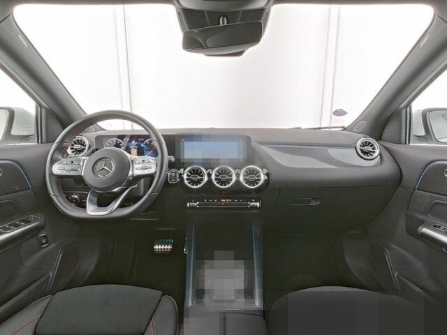 Mercedes-Benz Mercedes-AMG GLA 35 4M Panorama 360° Ambiente foto 8