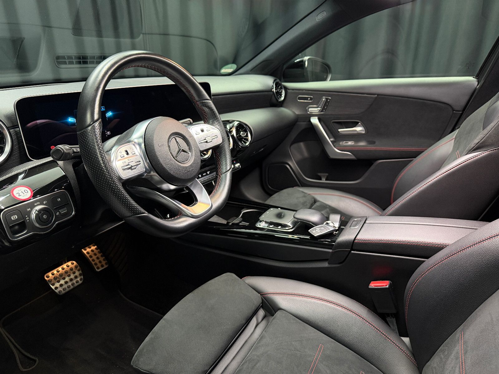 Mercedes-Benz A 250 4Matic|AMG-LINE|360°|STDHZG foto 21