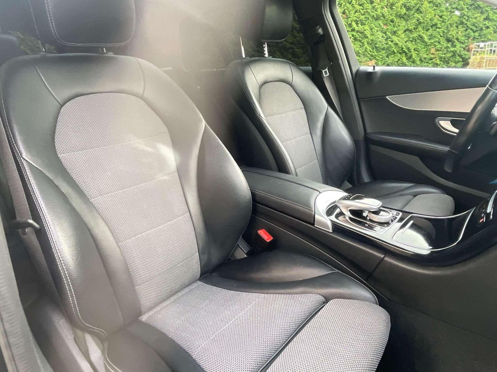 Mercedes-Benz C 200 4Matic T Avantgarde Navi Panorama LED SHZ foto 16