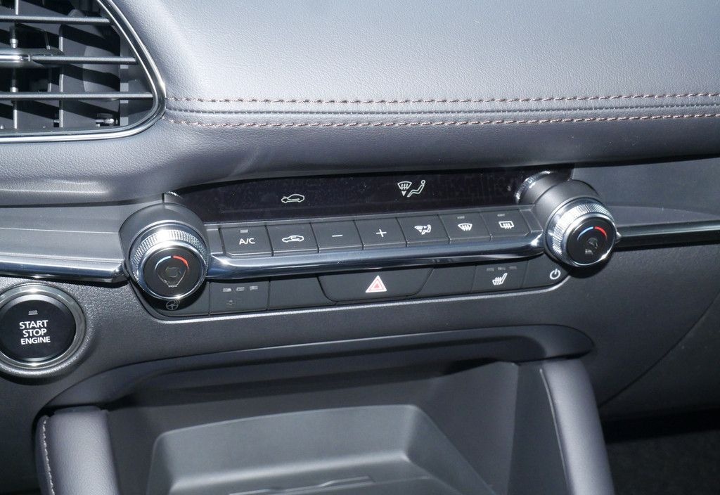 Mazda 3 e-SKYACTIV-G 140 KAMERA BOSE ACC HUD LED 360° foto 10