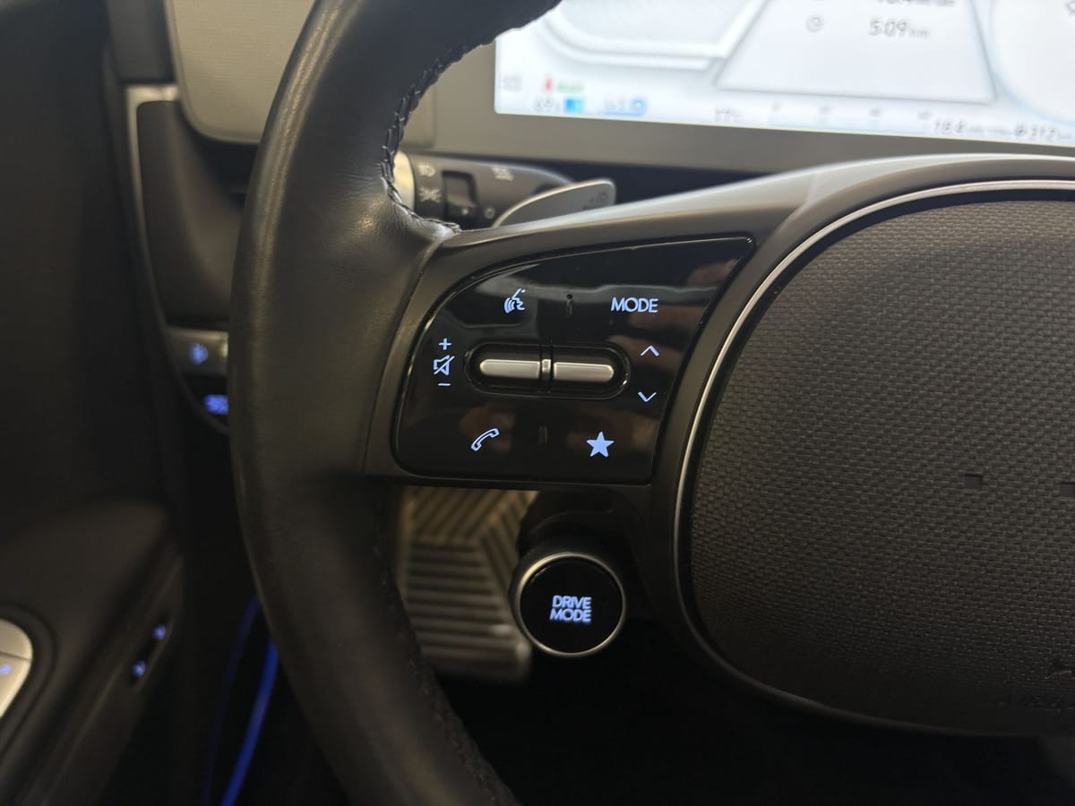 Hyundai Ioniq 5 Uniq 4WD Pano Leder HUD LED ACC 360Cam foto 23