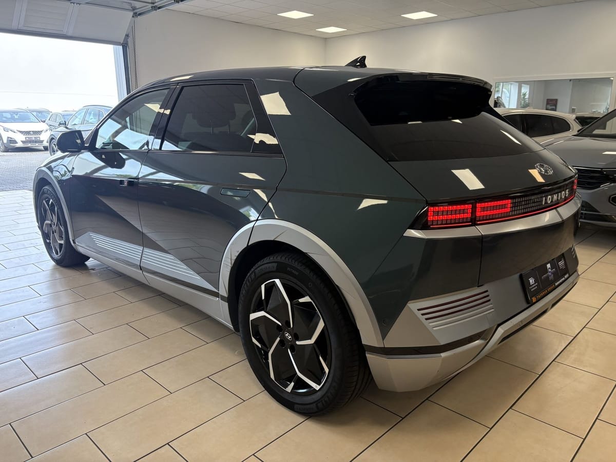 Hyundai Ioniq 5 Uniq 4WD Pano Leder HUD LED ACC 360Cam foto 10