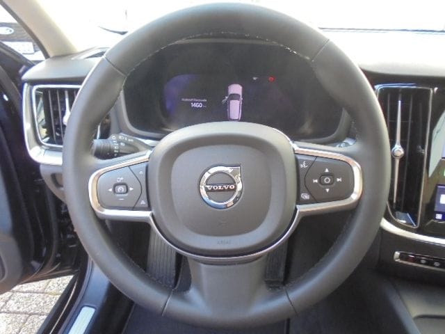 Volvo V60 Kombi B3 Benzin EU6d Core Kombi 7-Gang Auto foto 9