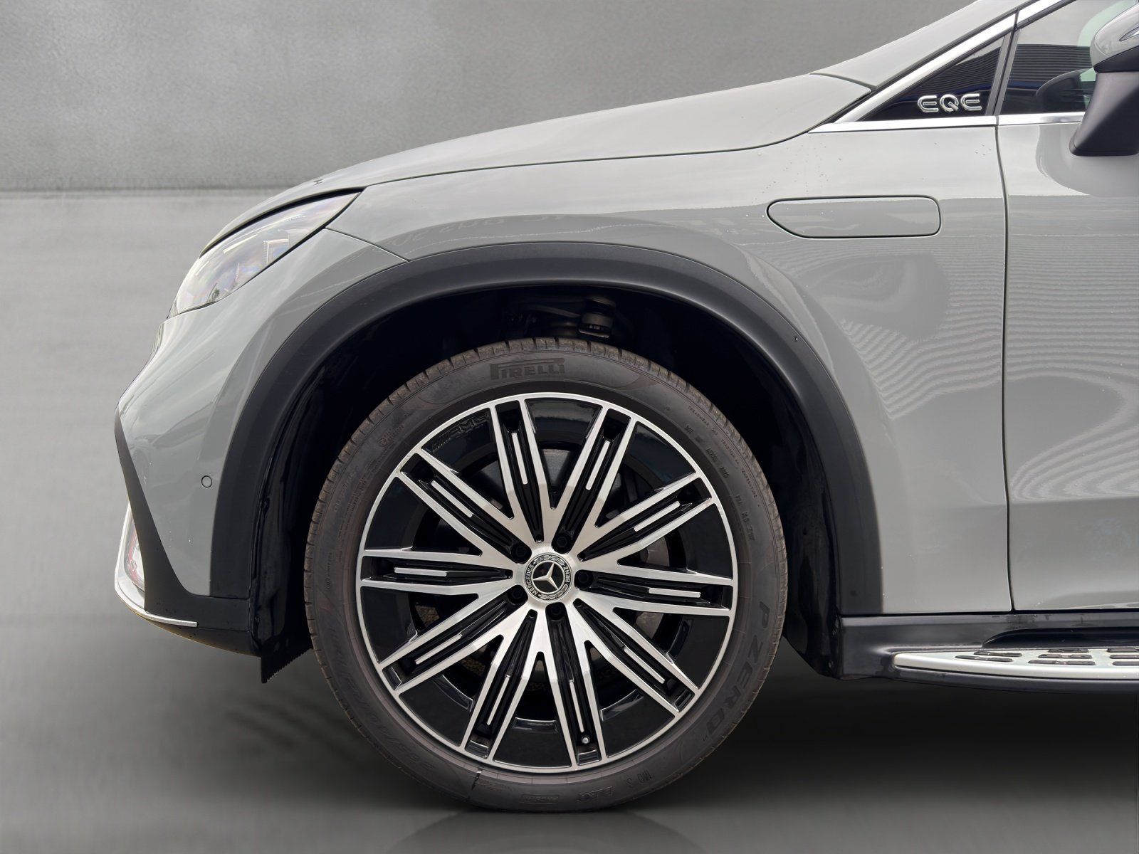 Mercedes-Benz EQE500 SUV AMG Prem+ AIRMATIC Masage TV 22kw HUD foto 15