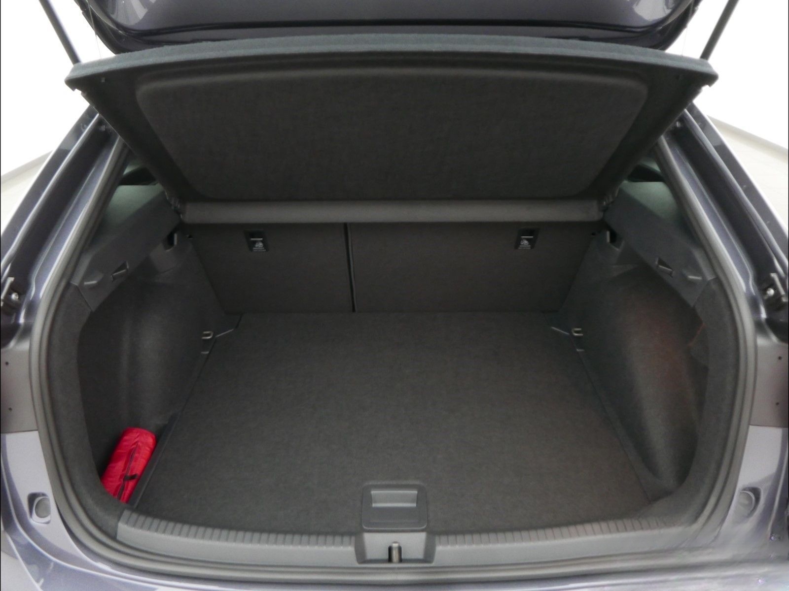 Volkswagen TAIGO R-LINE 1.5 TSI DSG (+ACC-RADAR+NAVI) LED foto 13