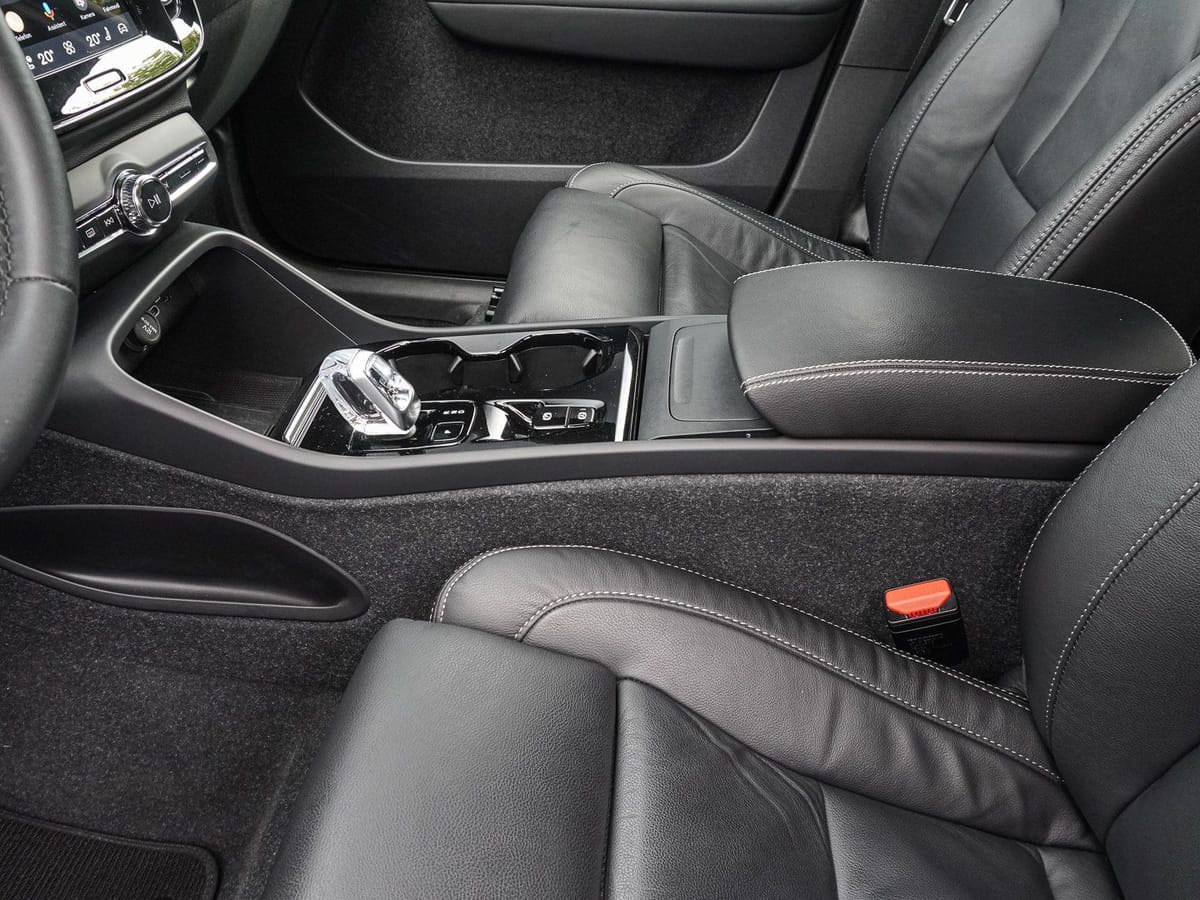 Volvo XC40 B4 B Plus Dark 360° H&K 19ZOLL MEMORY PILOT foto 15