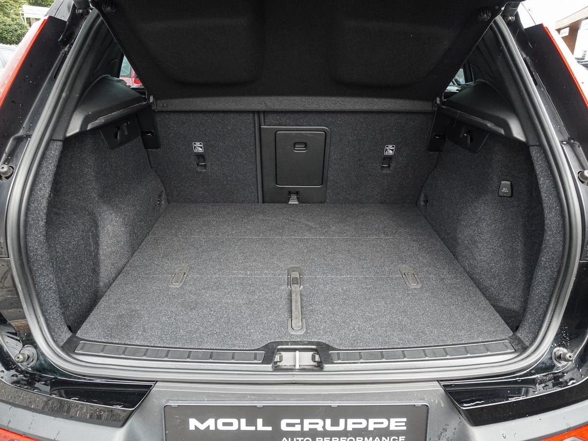 Volvo XC40 B4 B Plus Dark 360° H&K 19ZOLL MEMORY PILOT foto 18