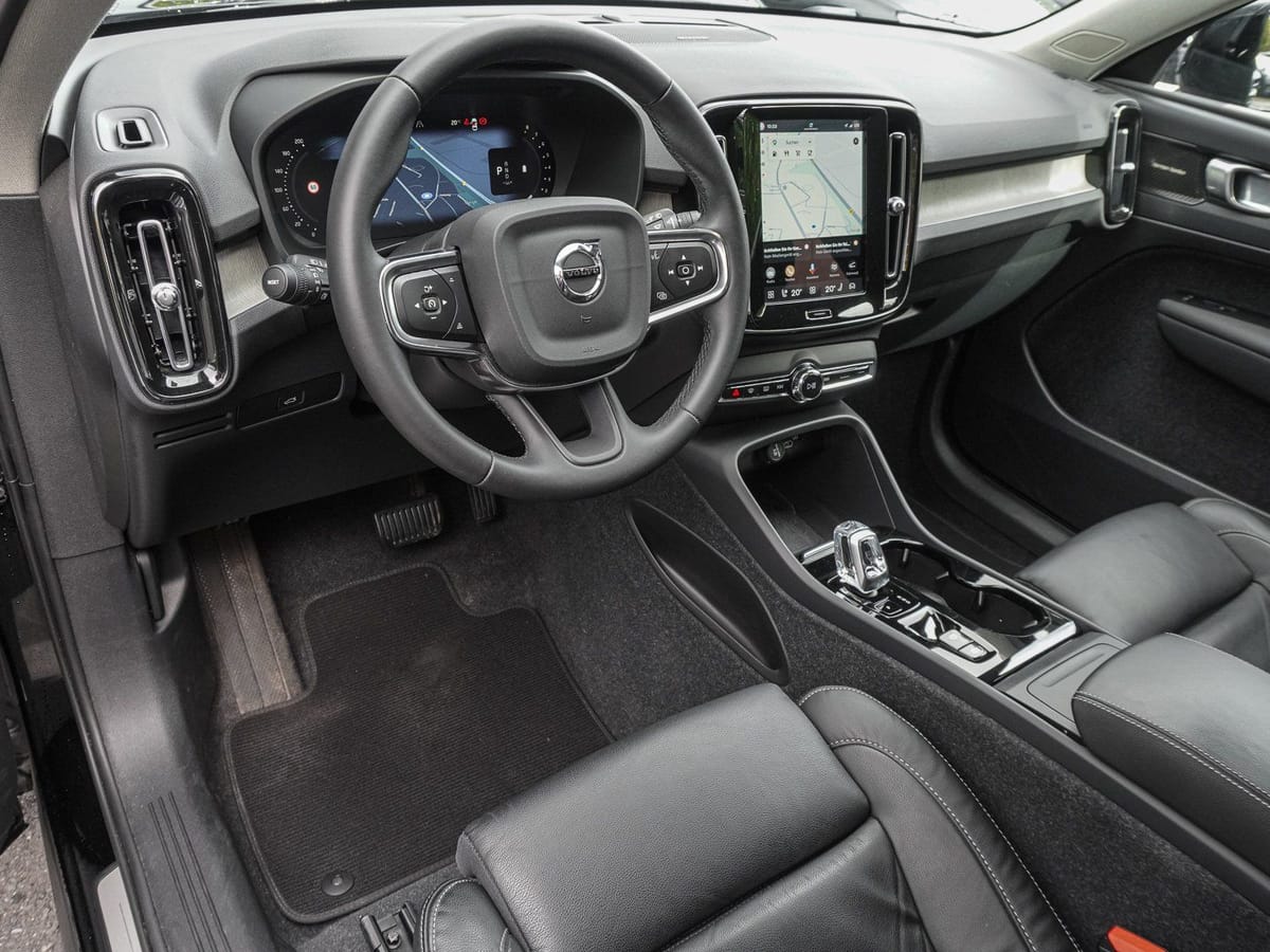 Volvo XC40 B4 B Plus Dark 360° H&K 19ZOLL MEMORY PILOT foto 9