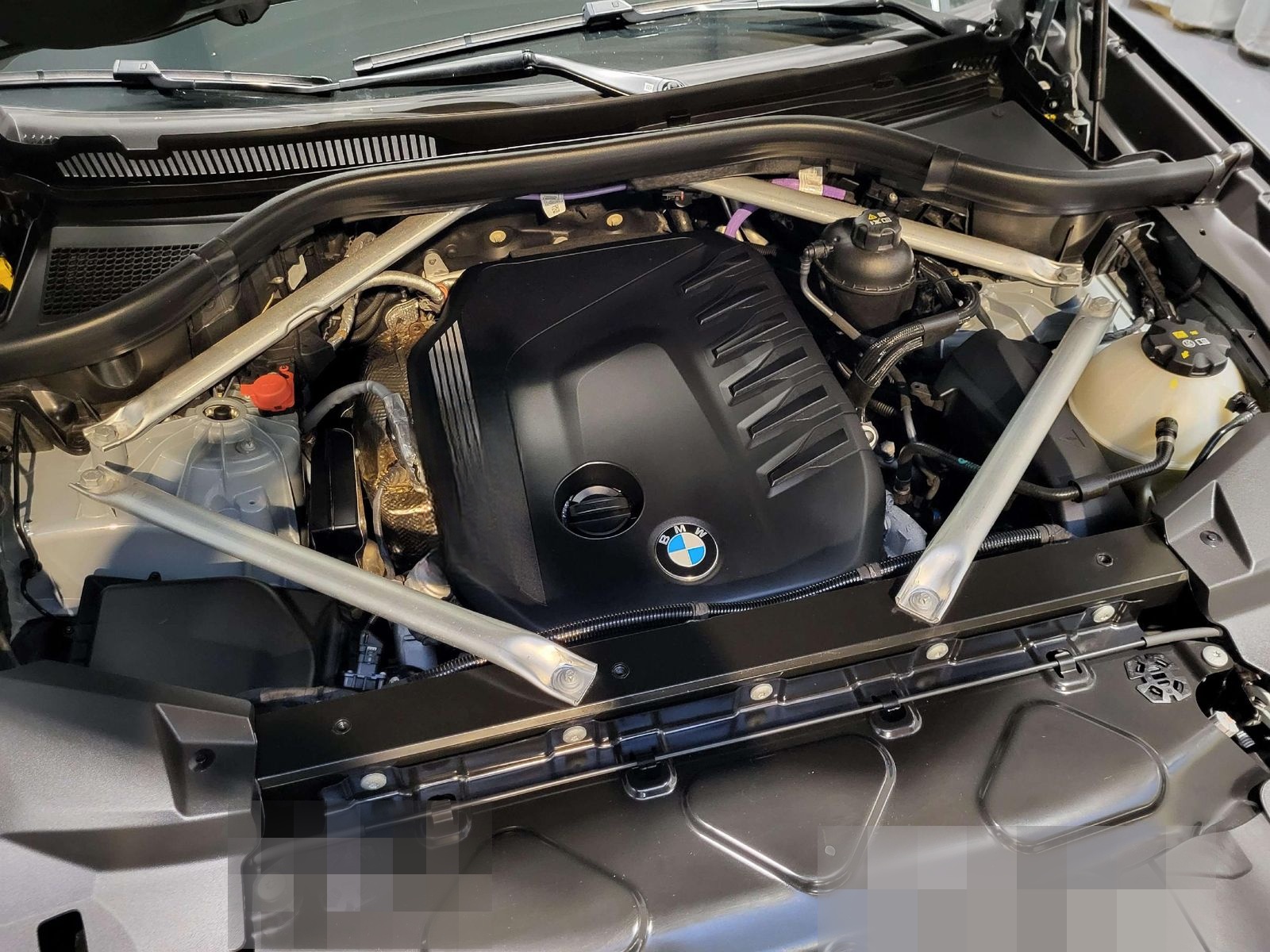 BMW X6 30d xDrive M Sport Curved LCI Modj. 2024 foto 20